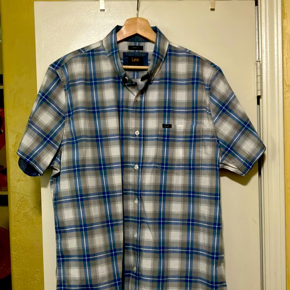 Lee Casual Blue and Gray Button Down Shirt